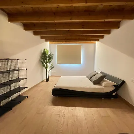 Industrial Apartment *